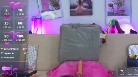 Snapshot of isis_queen_ chatting on March 8, 2025, 11:49 pm Andrea online show from March 8, 2025, 11:49 pm