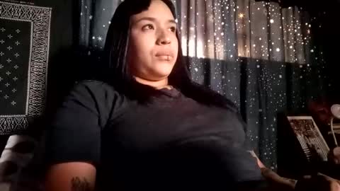 Snapshot of isisbathory chatting on November 26, 2025, 10:22 pm Isis online show from November 26, 2025, 10:22 pm