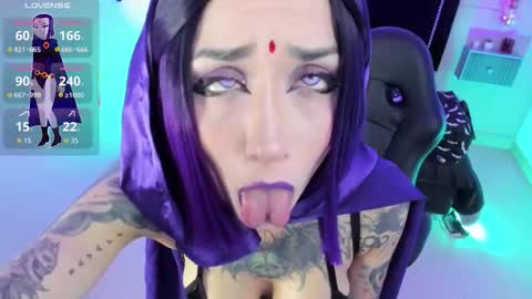 Snapshot of isisraichuu chatting on November 25, 2025, 9:15 pm Isis Raichu online show from November 25, 2025, 9:15 pm