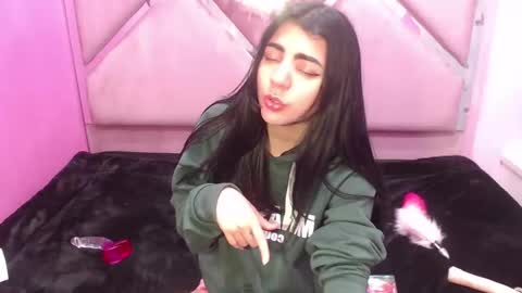 Snapshot of isisrousexx chatting on January 9, 2025, 7:31 am isisrousexx online show from January 9, 2025, 7:31 am