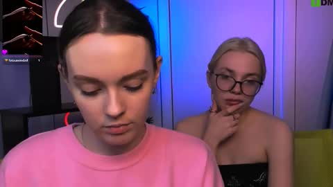 isla_dior online show from December 22, 2025, 10:56 am