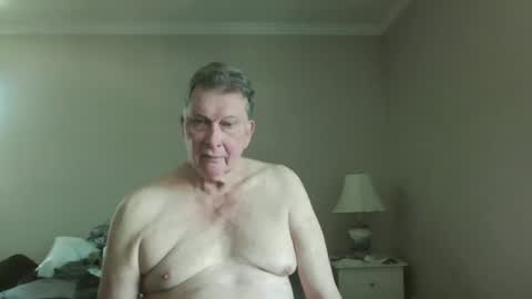 island625103 online show from June 8, 2026, 4:18 pm