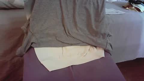 islandforfun online show from January 3, 2025, 6:35 pm