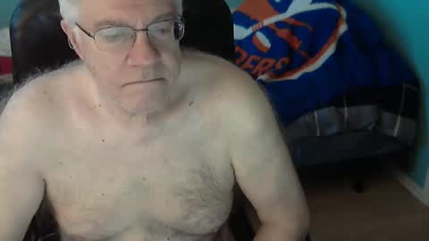 Snapshot of islesman22 chatting on September 21, 2025, 11:12 am islesman22 online show from September 21, 2025, 11:12 am