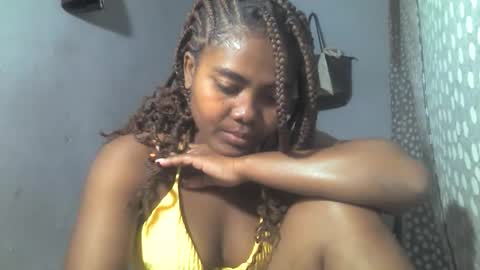 Snapshot of ismayrah chatting on May 16, 2026, 12:04 pm ismayrah online show from May 16, 2026, 12:04 pm