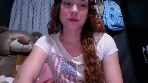 Snapshot of issa30213 chatting on October 13, 2025, 1:49 am Issa online show from October 13, 2025, 1:49 am