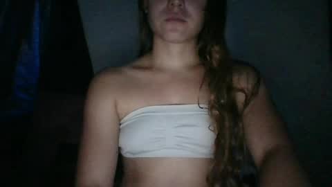 Snapshot of issa30213 chatting on April 22, 2026, 10:00 pm Issa online show from April 22, 2026, 10:00 pm