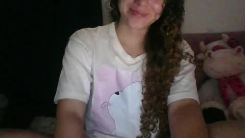 Snapshot of issa30213 chatting on May 8, 2026, 3:34 am Issa online show from May 8, 2026, 3:34 am