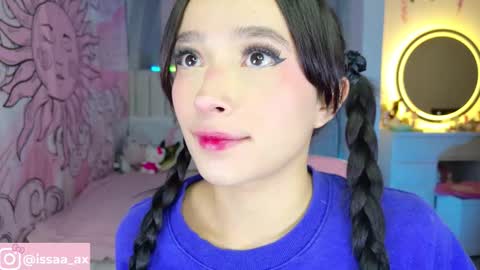 Snapshot of issa_garcia chatting on March 12, 2026, 12:11 pm I S S A B E L A Igissaa ax Xlittleissa online show from March 12, 2026, 12:11 pm