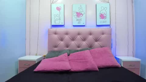 Snapshot of issaa_tyler chatting on October 16, 2025, 3:18 am Issa online show from October 16, 2025, 3:18 am