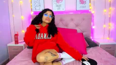 Snapshot of issaa_tyler chatting on November 23, 2025, 3:45 pm Issa online show from November 23, 2025, 3:45 pm