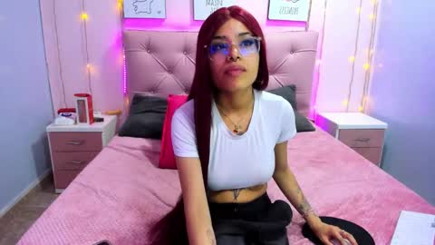 Snapshot of issaa_tyler chatting on December 2, 2025, 3:34 am Issa online show from December 2, 2025, 3:34 am