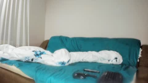 Issabelle online show from January 16, 2025, 6:03 am