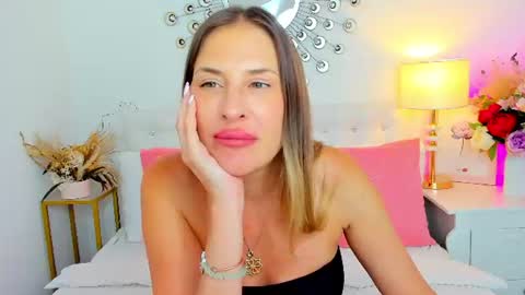 Snapshot of issabelxo chatting on June 17, 2026, 12:29 pm Issabel online show from June 17, 2026, 12:29 pm