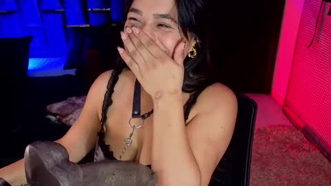 Snapshot of issafoxx chatting on March 16, 2026, 1:15 pm Issafoxx online show from March 16, 2026, 1:15 pm