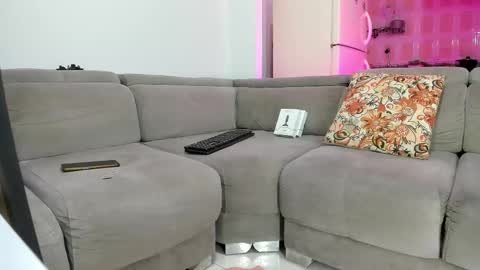 Snapshot of issalovexxx chatting on November 22, 2025, 5:45 pm Isabella online show from November 22, 2025, 5:45 pm