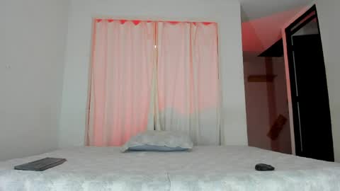 Isabella  online show from May 30, 2026, 7:27 am