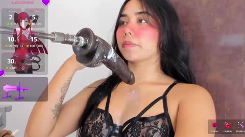 Issie online show from January 15, 2025, 1:34 am