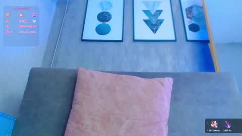 Snapshot of issys_lam chatting on January 9, 2026, 11:35 am issys online show from January 9, 2026, 11:35 am