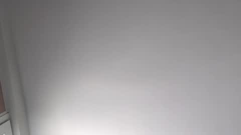 Snapshot of italianbigboy932 chatting on April 15, 2026, 8:43 am italianbigboy932 online show from April 15, 2026, 8:43 am