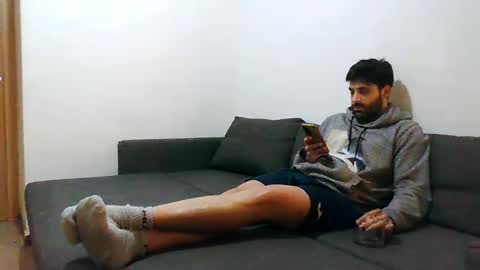 Snapshot of italianboybcn chatting on January 1, 2025, 9:09 pm italianboybcn online show from January 1, 2025, 9:09 pm