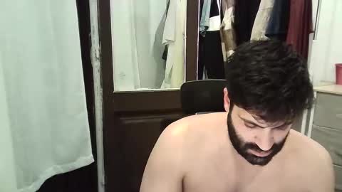 italianboybcn online show from November 2, 2025, 10:34 pm