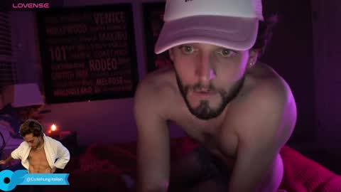 Hung Italian   online show from September 19, 2025, 4:14 am