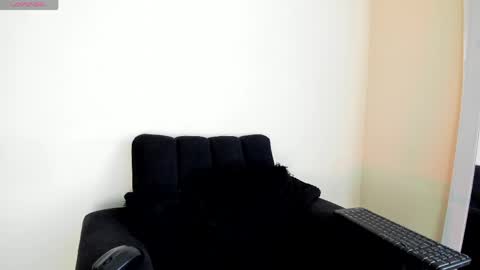 Snapshot of its__angelica_ chatting on June 4, 2026, 6:25 pm Angelica online show from June 4, 2026, 6:25 pm