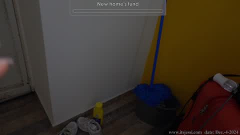 Jessi online show from December 4, 2024, 7:56 pm