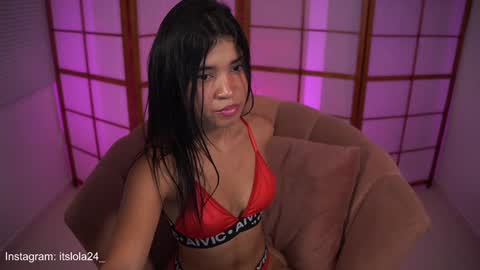 Snapshot of its_lola chatting on January 21, 2025, 3:26 am online show from January 21, 2025, 3:26 am