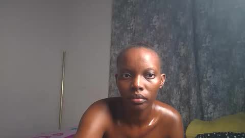 Snapshot of its_metney chatting on May 18, 2026, 3:02 am Metney online show from May 18, 2026, 3:02 am