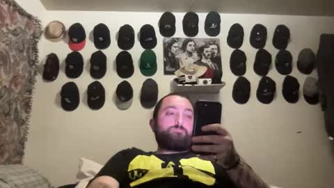 Snapshot of itschicooo chatting on October 23, 2025, 8:57 am Itschicooo online show from October 23, 2025, 8:57 am