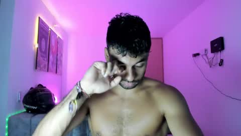 Snapshot of itsgeo1111 chatting on March 11, 2025, 3:05 am CALL ME GEO online show from March 11, 2025, 3:05 am