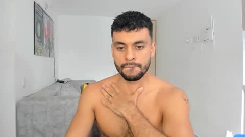 Snapshot of itsgeo1111 chatting on October 20, 2025, 9:26 pm CALL ME GEO online show from October 20, 2025, 9:26 pm