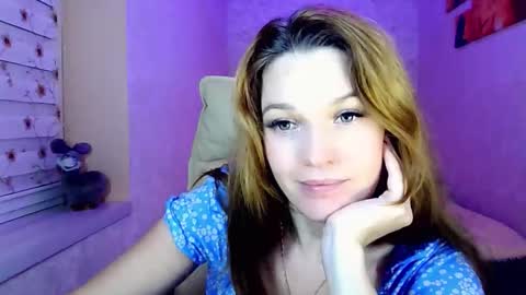 Snapshot of itslunaday chatting on October 24, 2025, 6:59 pm itslunaday online show from October 24, 2025, 6:59 pm