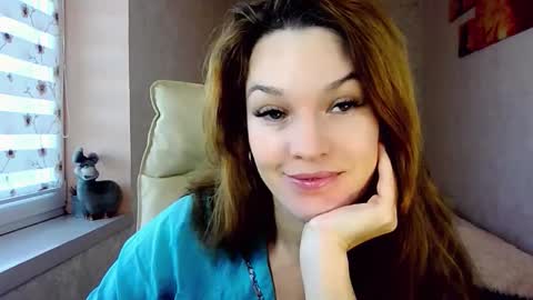 Snapshot of itslunaday chatting on October 31, 2025, 11:44 am itslunaday online show from October 31, 2025, 11:44 am