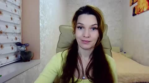 Snapshot of itslunaday chatting on November 12, 2025, 4:29 pm itslunaday online show from November 12, 2025, 4:29 pm