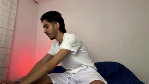 itsmartin_ online show from February 15, 2026, 3:53 pm