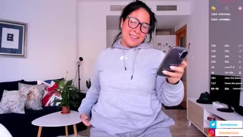 Itsmedannax   online show from November 14, 2025, 10:47 am