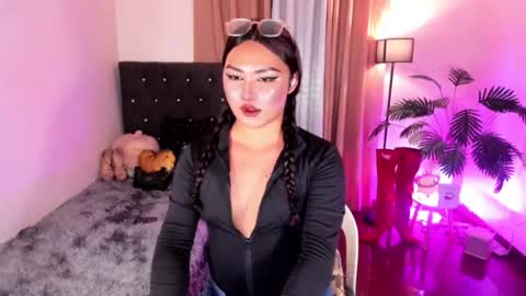 Siana online show from June 25, 2026, 4:00 pm