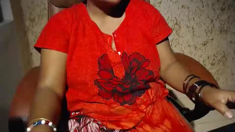 Snapshot of itsmiradesire chatting on April 8, 2026, 6:57 am Mira online show from April 8, 2026, 6:57 am