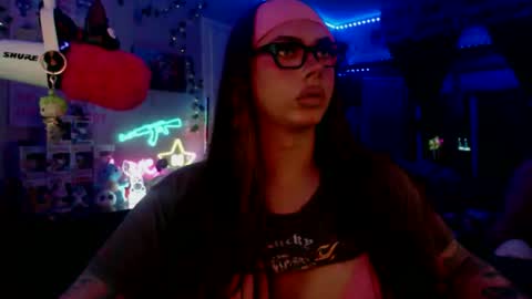 Snapshot of itsnickibabyy chatting on November 10, 2025, 3:49 am Nicki Foxx online show from November 10, 2025, 3:49 am