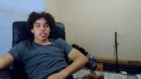 Snapshot of itstarzan chatting on April 8, 2026, 12:21 am TARZAN online show from April 8, 2026, 12:21 am