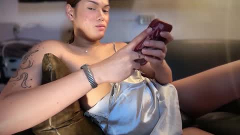 itsurgirlbubbles online show from December 22, 2025, 7:55 pm