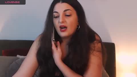 Snapshot of itsyourlady chatting on December 8, 2024, 11:14 am Melissa Khaan online show from December 8, 2024, 11:14 am