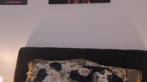 Snapshot of itsyourlady chatting on January 20, 2025, 12:28 pm Melissa Khaan online show from January 20, 2025, 12:28 pm