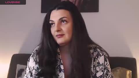 Snapshot of itsyourlady chatting on February 12, 2025, 1:06 pm Melissa Khaan online show from February 12, 2025, 1:06 pm