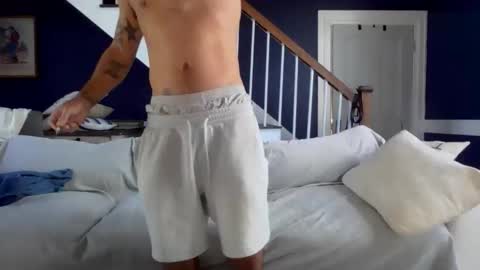 Itzmeebabyy online show from November 12, 2025, 2:50 pm