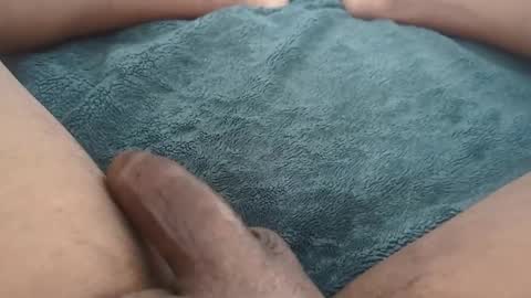 Snapshot of itznotmeitzu88 chatting on December 2, 2025, 4:29 am Someone online show from December 2, 2025, 4:29 am