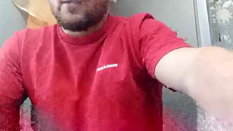 iurcupetru07 online show from December 1, 2025, 1:16 pm